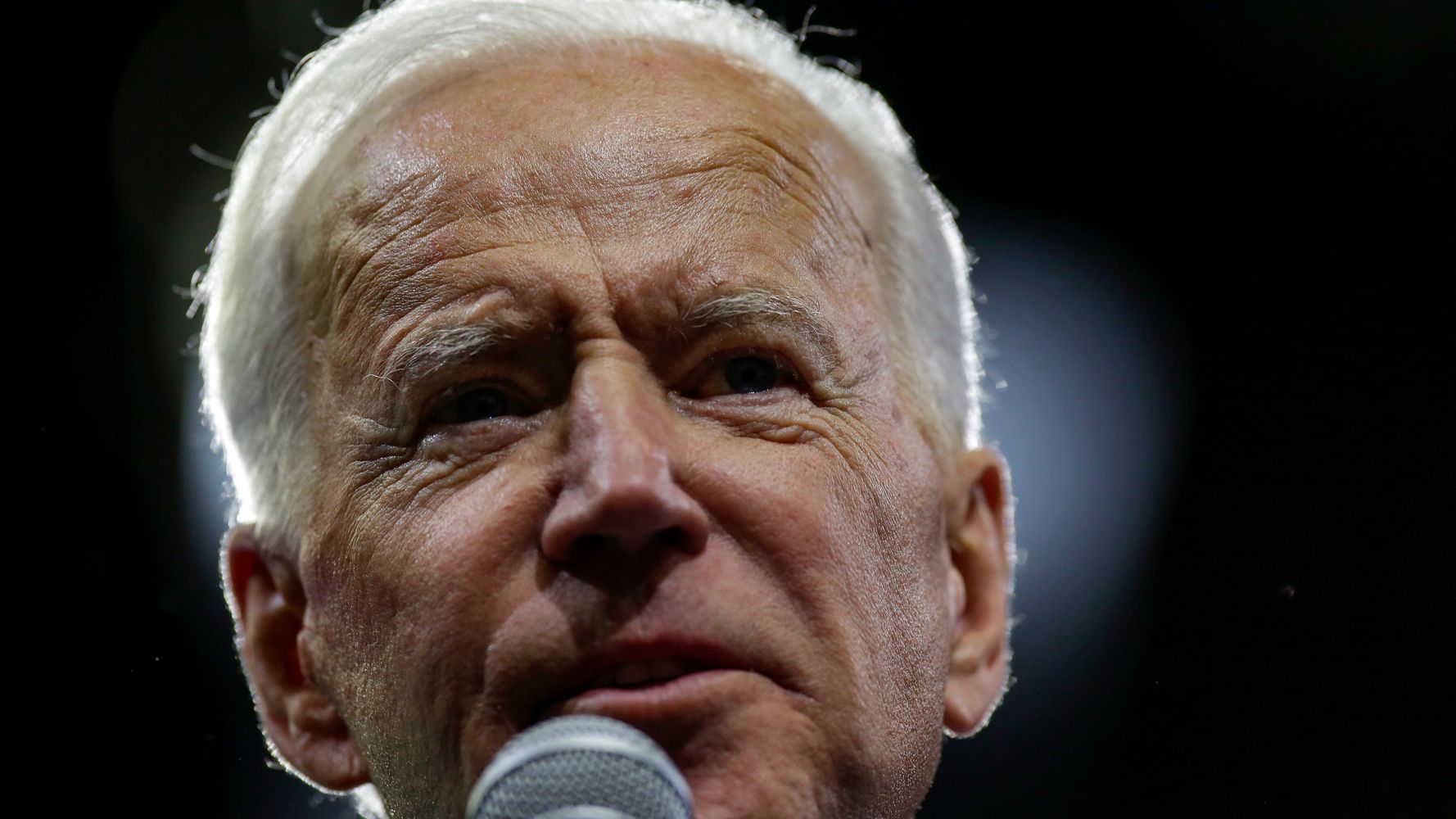 Bidens Home Logs Hidden: Racists Criticize Fake Pres!
